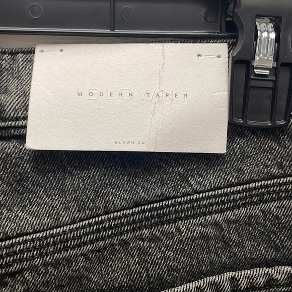 BLDWN Modern taper Athletic Fit Acid Wash Jeans sz 28 NWT (Vintage black) - Picture 6 of 11